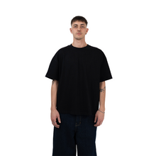 Laden Sie das Bild in den Galerie-Viewer, ONE T-SHIRT