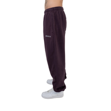 Laden Sie das Bild in den Galerie-Viewer, ONE CUFFED-SWEATPANT