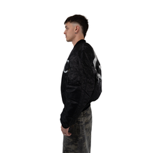 Laden Sie das Bild in den Galerie-Viewer, UNIQUE BOMBER JACKET