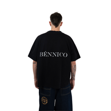 Laden Sie das Bild in den Galerie-Viewer, ONE T-SHIRT