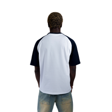 Laden Sie das Bild in den Galerie-Viewer, Baseball T-Shirt