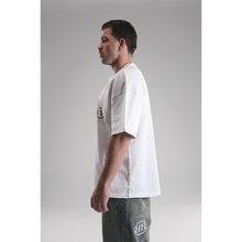 Laden Sie das Bild in den Galerie-Viewer, GRILLZ T-SHIRT