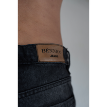 Laden Sie das Bild in den Galerie-Viewer, LOGO SHORT DENIM