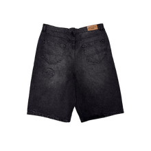 Laden Sie das Bild in den Galerie-Viewer, LOGO SHORT DENIM