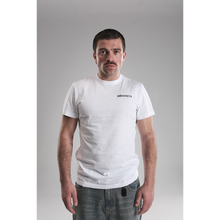 Laden Sie das Bild in den Galerie-Viewer, ONE SLIM FIT T-SHIRT